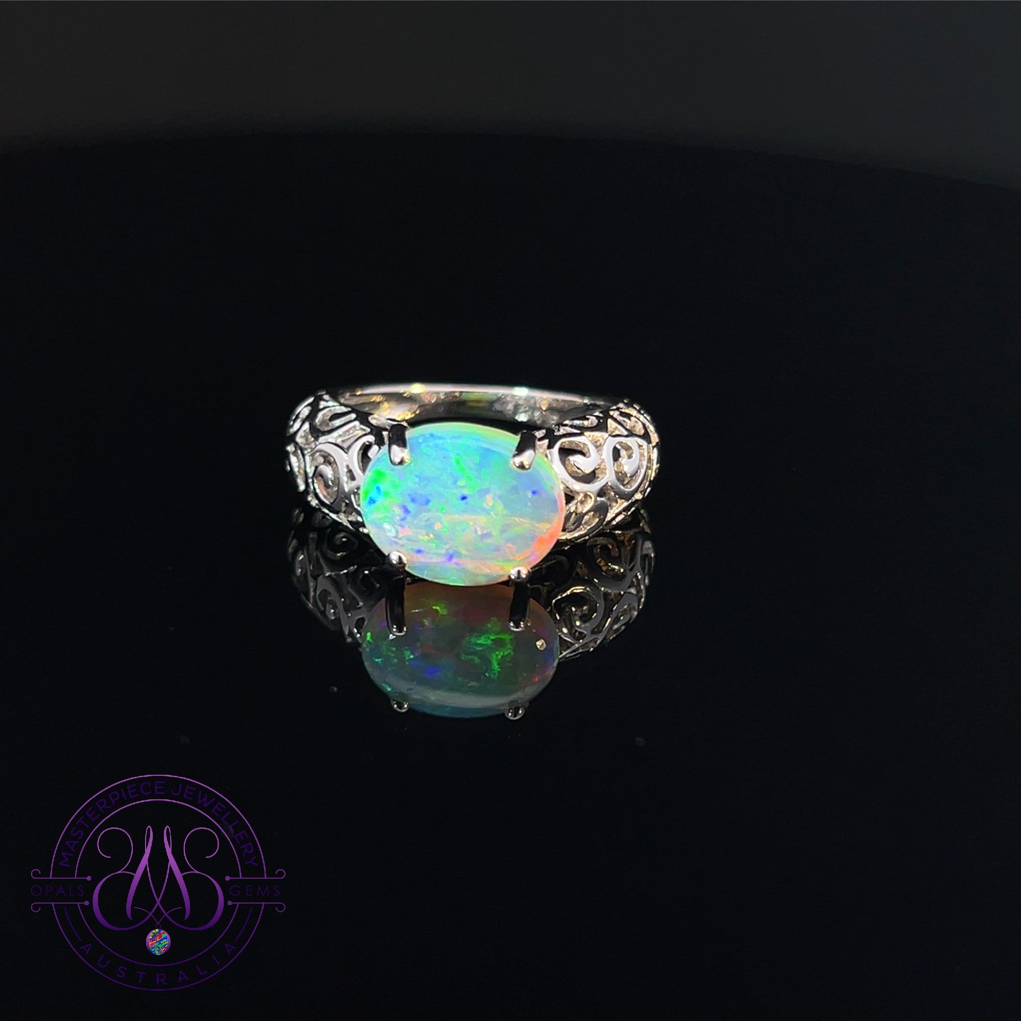14kt White Gold Australian Crystal Opal 2.84ct solitaire pattern cut out ring