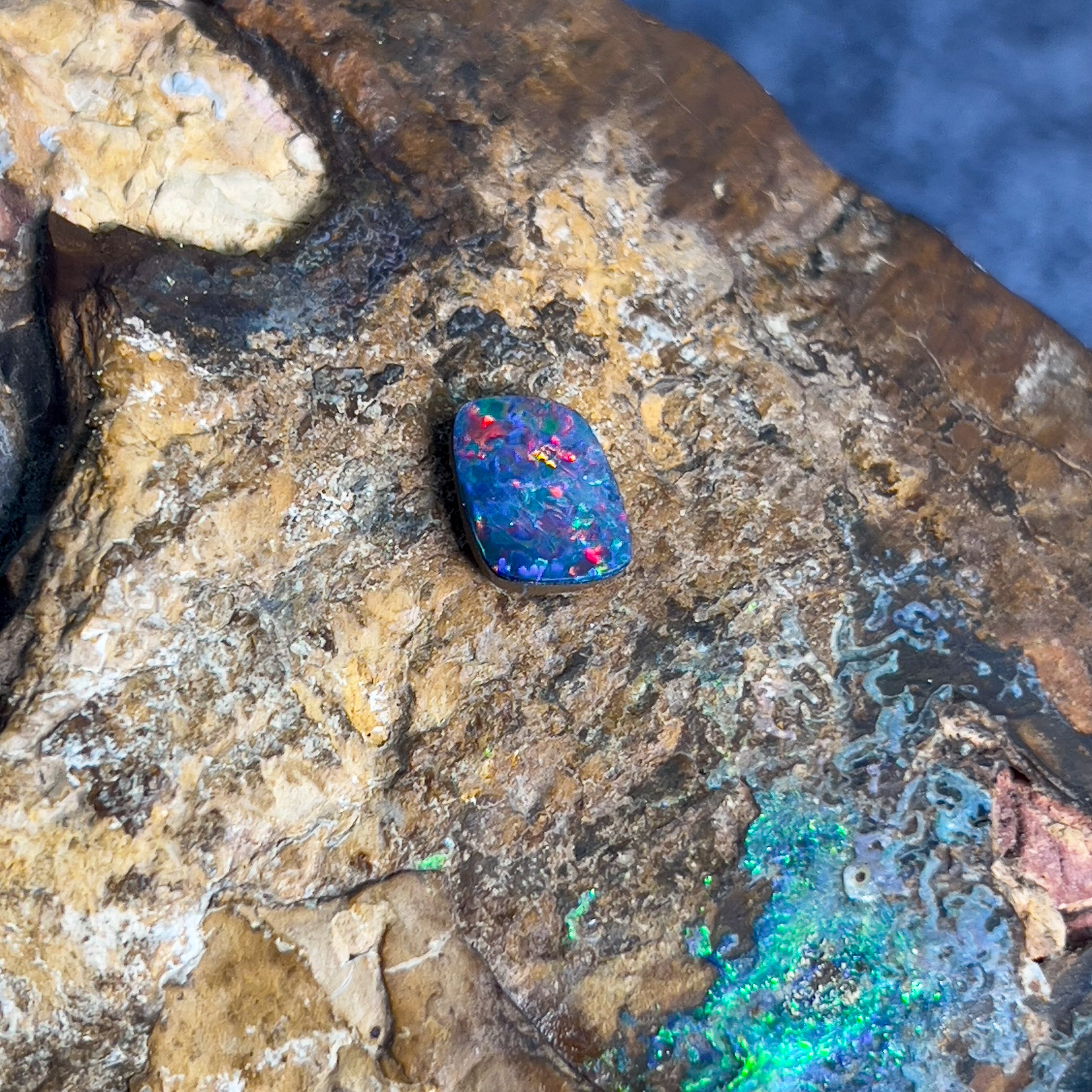 One freeform Australian Opal doublet loose 1.48ct - Masterpiece Jewellery Opal & Gems Sydney Australia | Online Shop