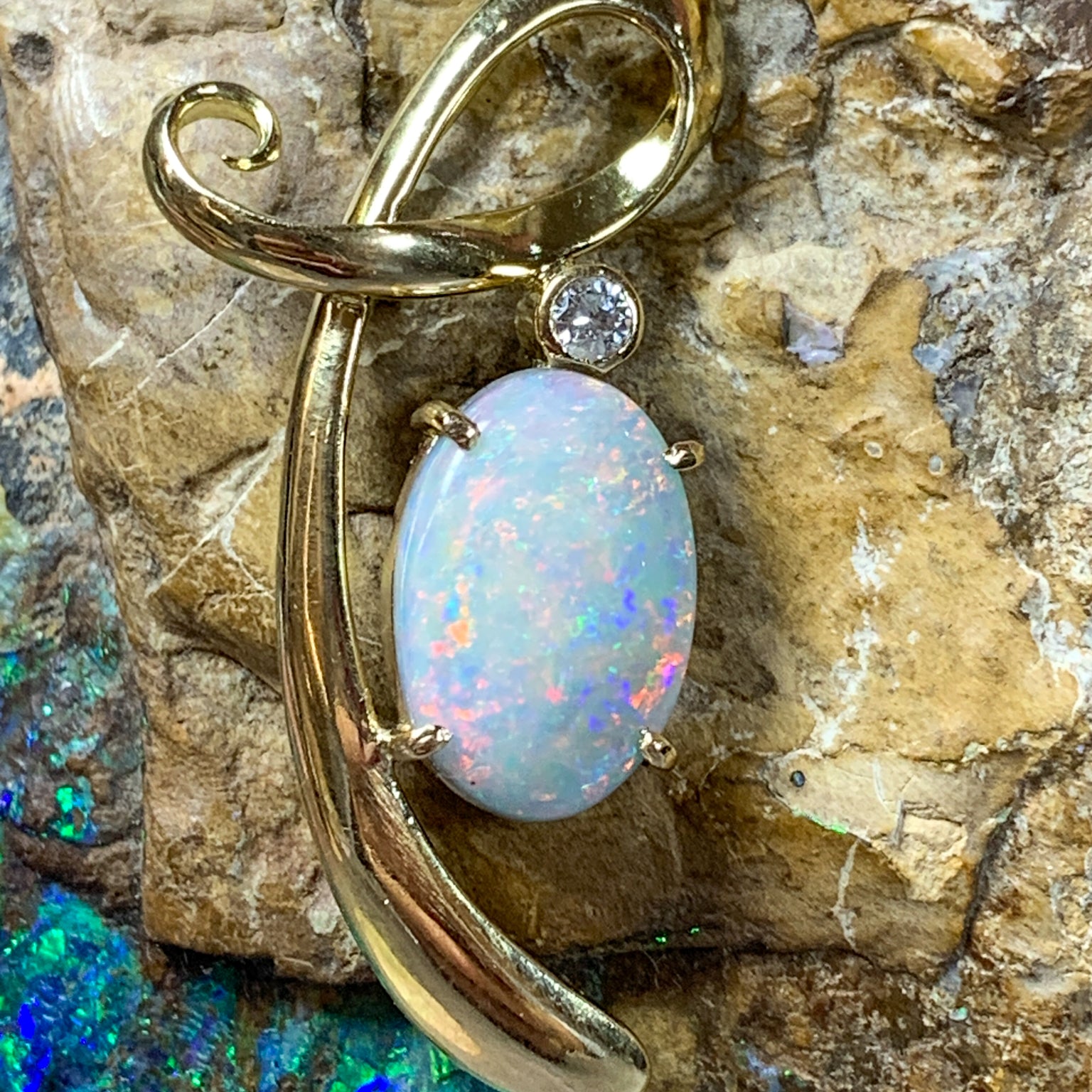 18kt Yellow Gold Black Opal Necklace with Opal 4.7ct and 0.1ct Diamond pendant - Masterpiece Jewellery Opal & Gems Sydney Australia | Online Shop