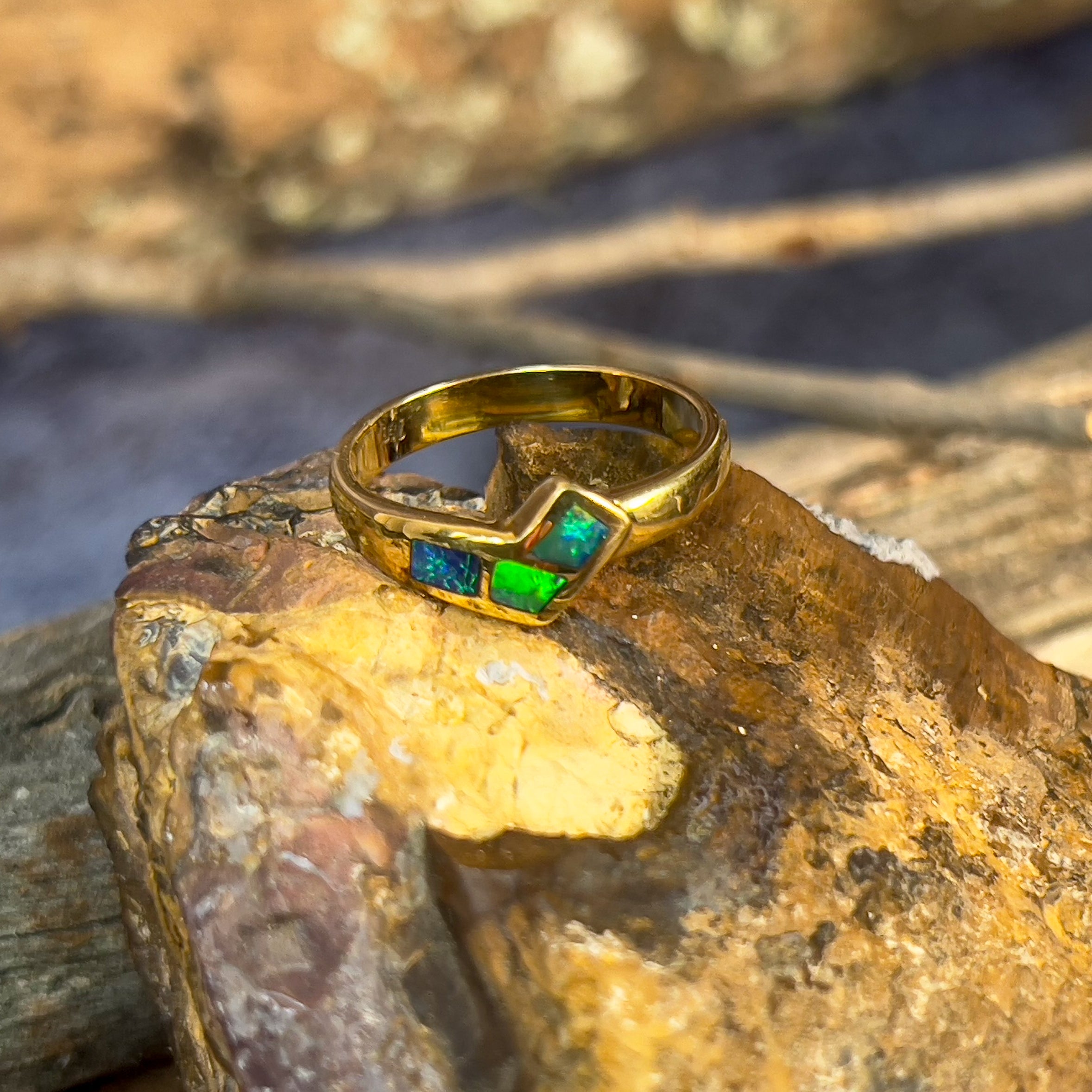 One 18kt Yellow Gold Opal inlay shaped ring band - Masterpiece Jewellery Opal & Gems Sydney Australia | Online Shop