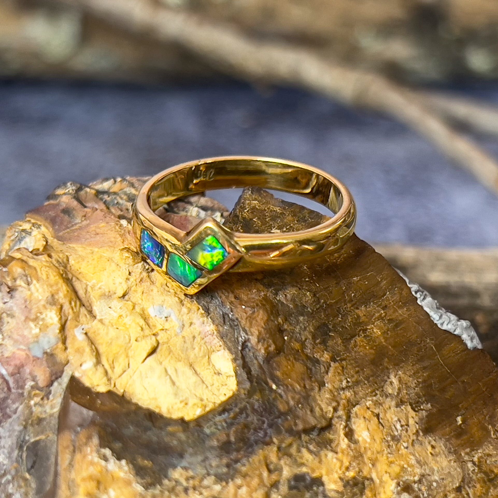 One 18kt Yellow Gold Opal inlay shaped ring band - Masterpiece Jewellery Opal & Gems Sydney Australia | Online Shop