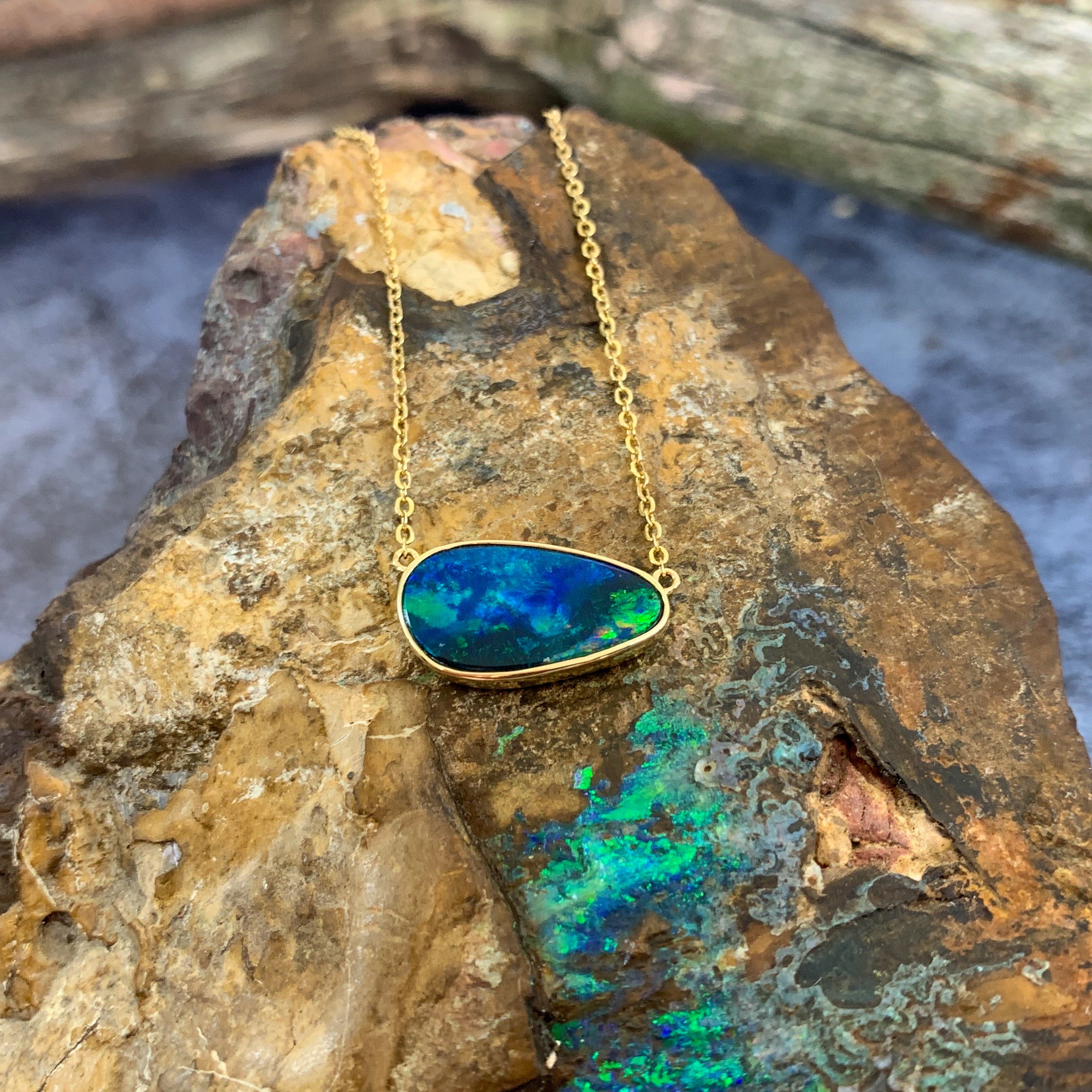 14kt Yellow Gold Opal solitaire necklace - Masterpiece Jewellery Opal & Gems Sydney Australia | Online Shop