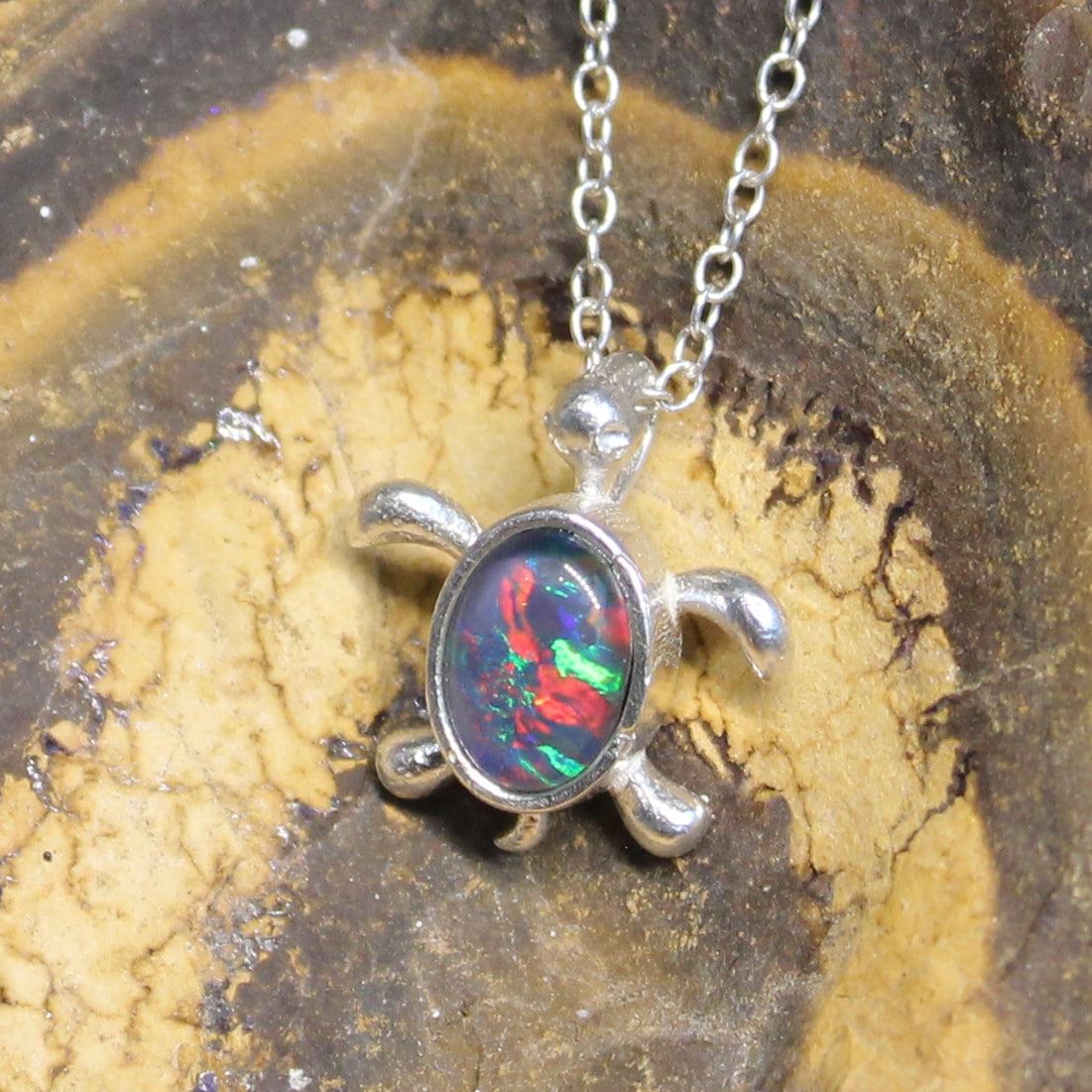 Sterling Silver Turtle design Opal pendant - Masterpiece Jewellery Opal & Gems Sydney Australia | Online Shop