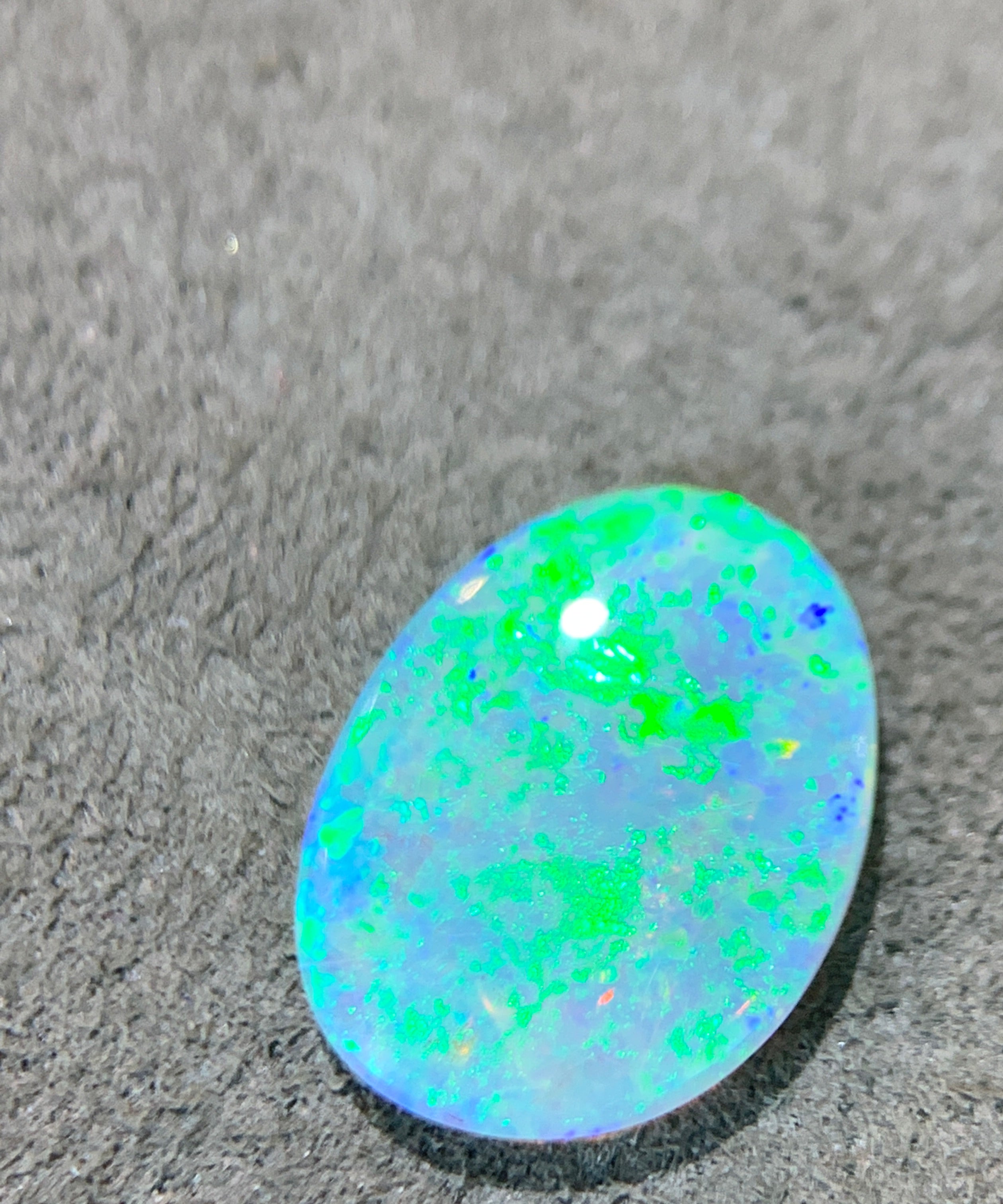 Crystal Opal Oval shape 0.82ct - Masterpiece Jewellery Opal & Gems Sydney Australia | Online Shop