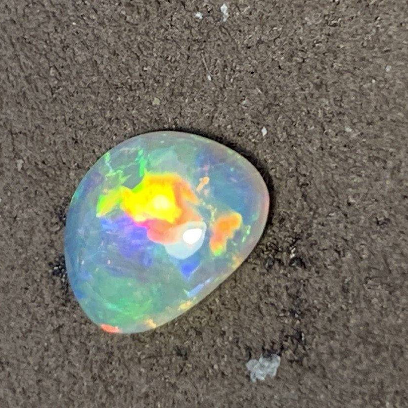 Australian Crystal Opal 0.7ct - Masterpiece Jewellery Opal & Gems Sydney Australia | Online Shop