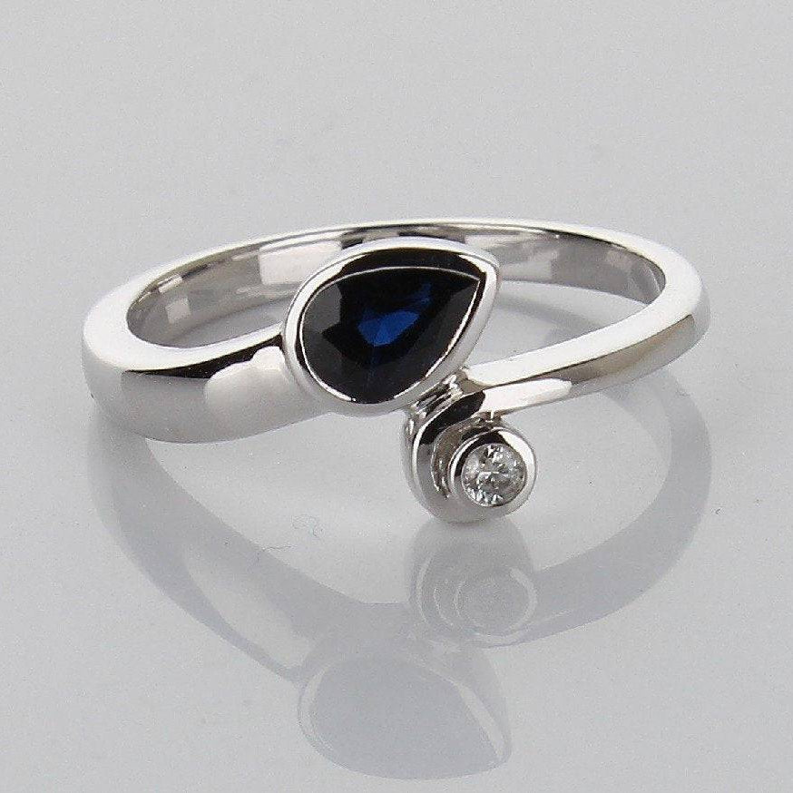 9KT WHITE GOLD SAPPHIRE AND DIAMOND RING - Masterpiece Jewellery Opal & Gems Sydney Australia | Online Shop