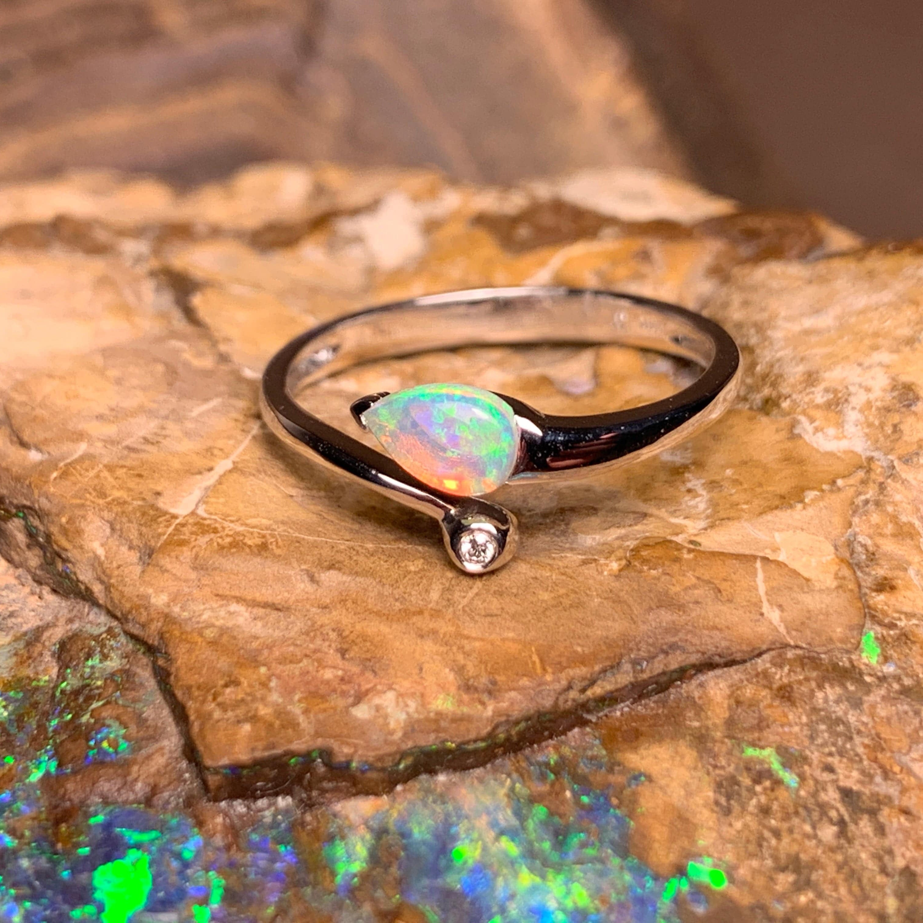 14kt White Gold Opal ring - Masterpiece Jewellery Opal & Gems Sydney Australia | Online Shop