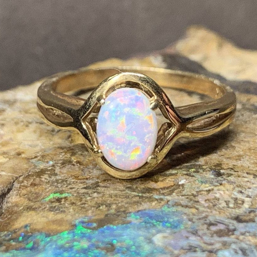 One 18kt Yellow Gold Opal solitaire ring - Masterpiece Jewellery Opal & Gems Sydney Australia | Online Shop