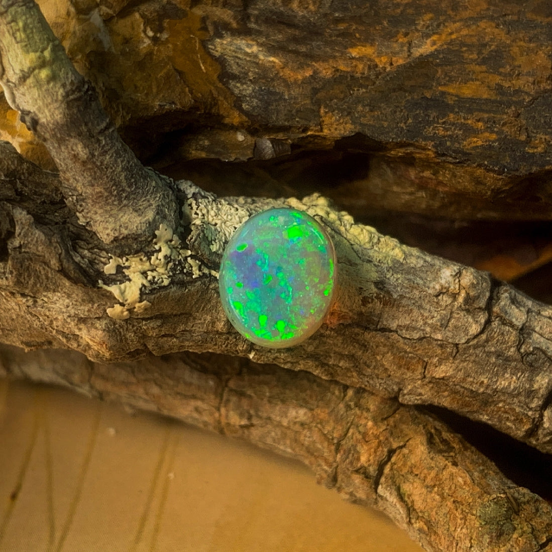 Crystal Opal 9x7.8mm - Masterpiece Jewellery Opal & Gems Sydney Australia | Online Shop