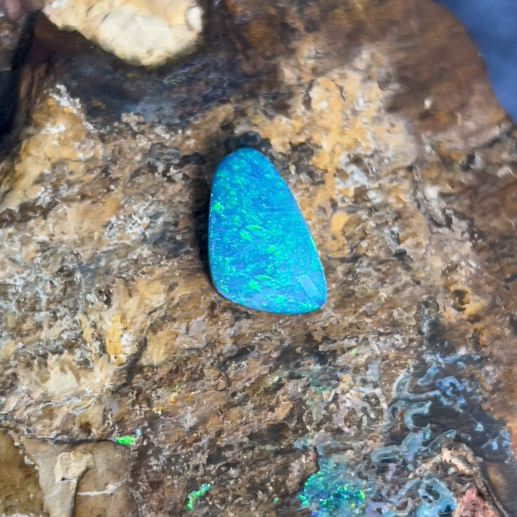 Teal Blue Opal doublet 3.18ct - Masterpiece Jewellery Opal & Gems Sydney Australia | Online Shop