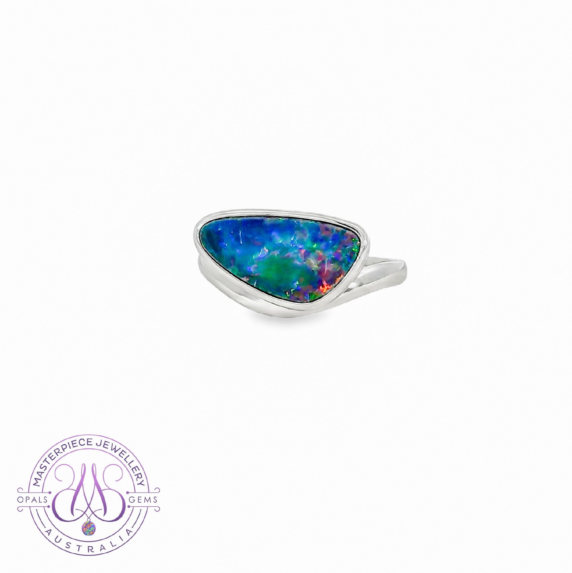 9kt White Gold 2.14ct Opal doublet bezel set ring