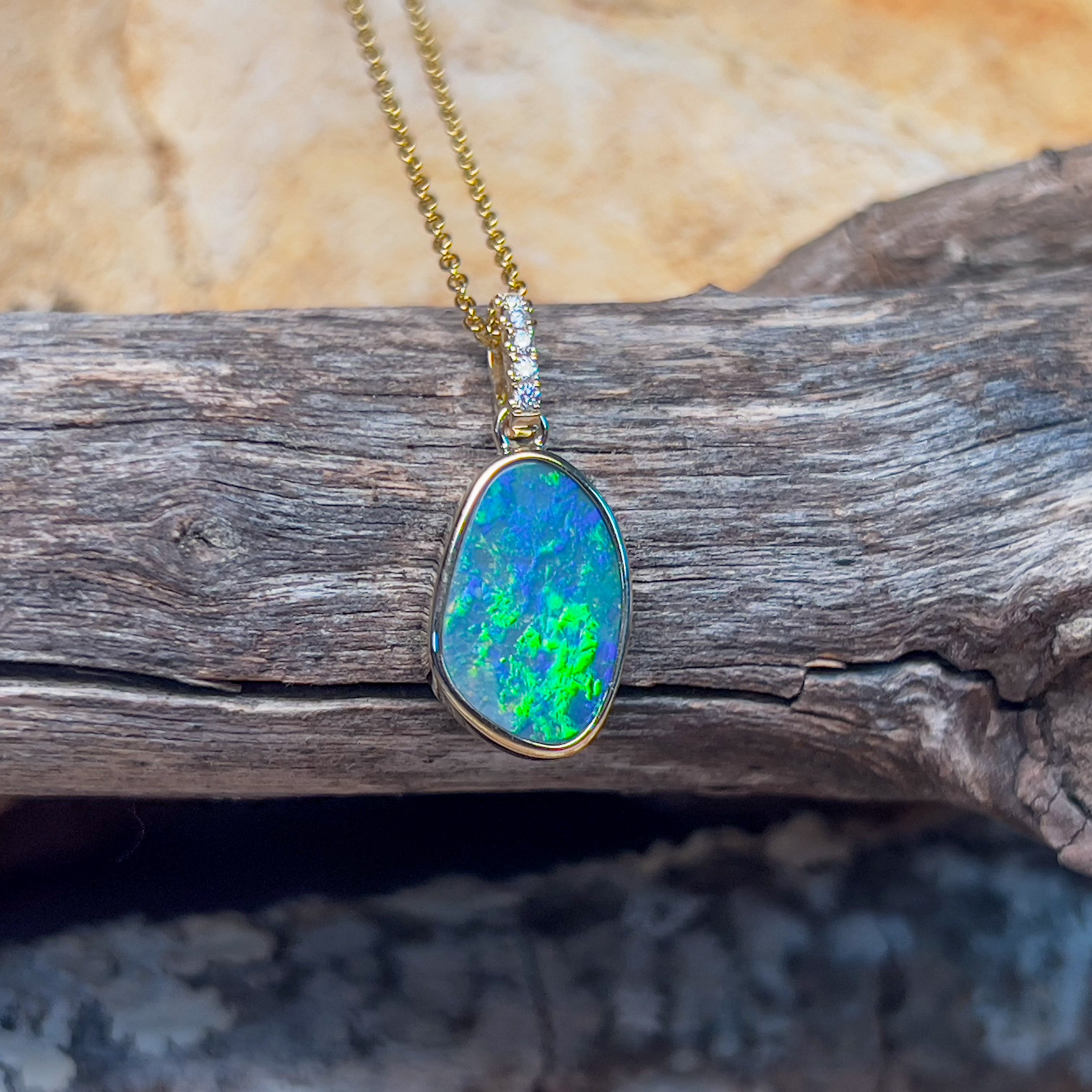 Green opal pendant hotsell