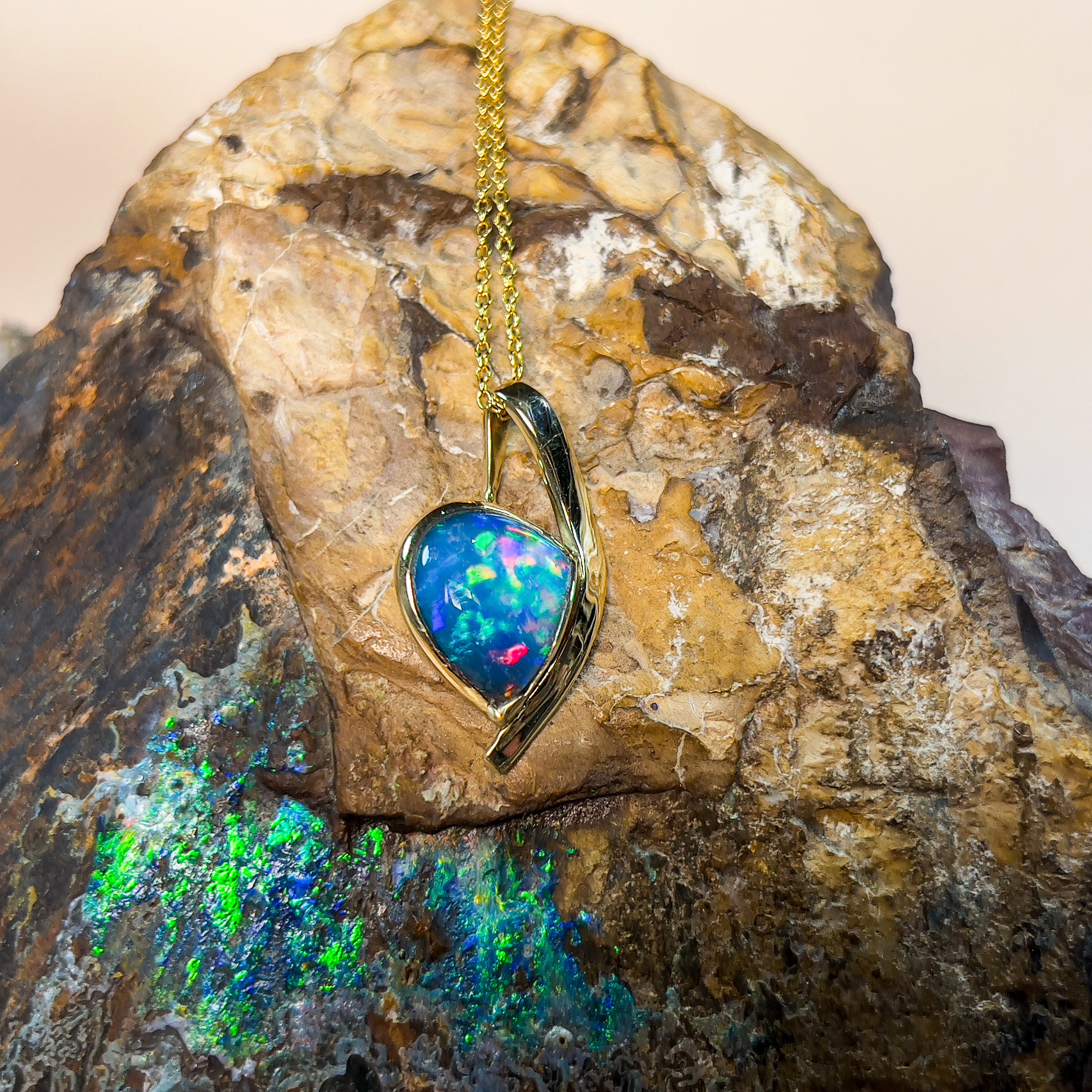18kt Yellow Gold 3.3ct Boulder Opal pendant - Masterpiece Jewellery Opal & Gems Sydney Australia | Online Shop