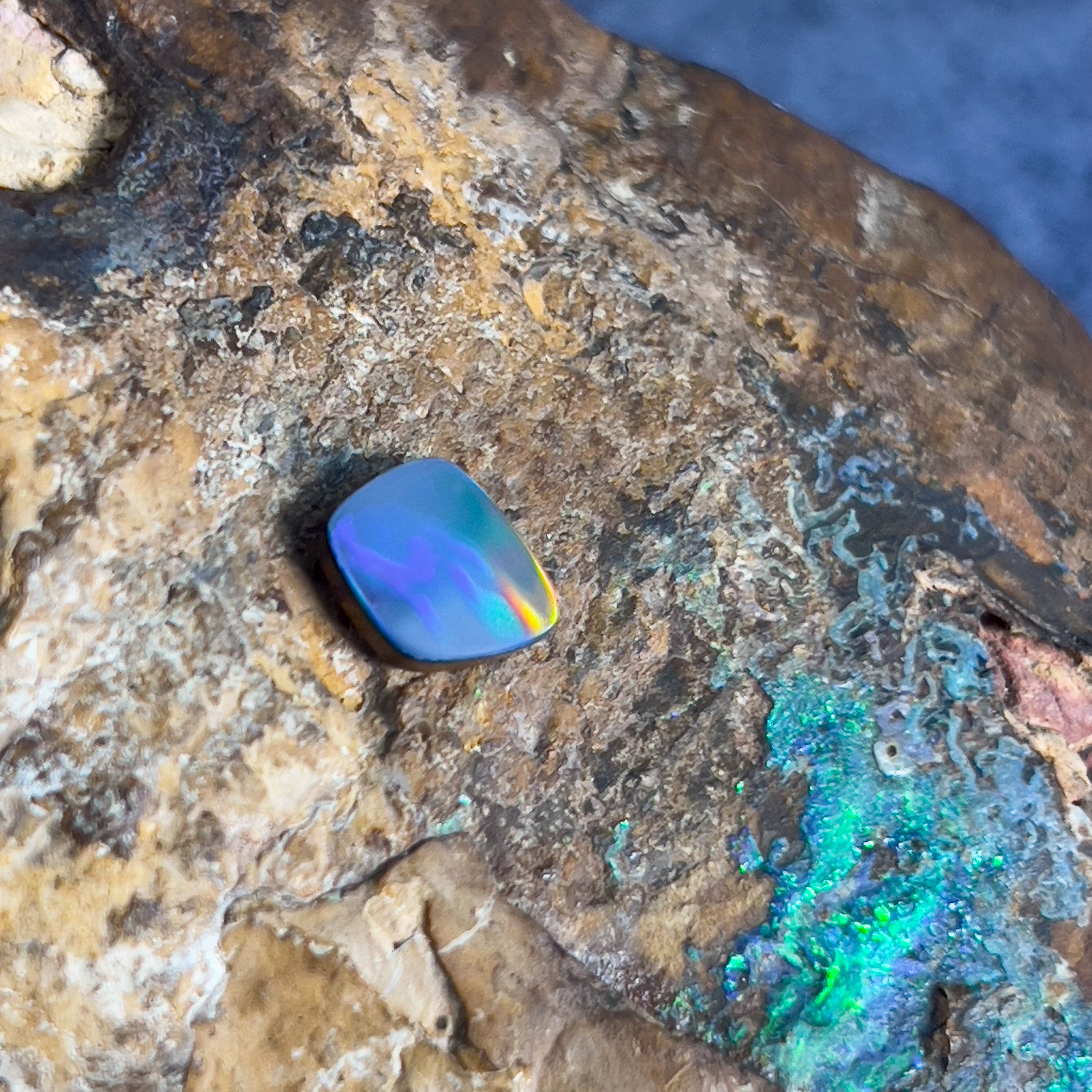 Loose Opal doublet 1.51ct - Masterpiece Jewellery Opal & Gems Sydney Australia | Online Shop