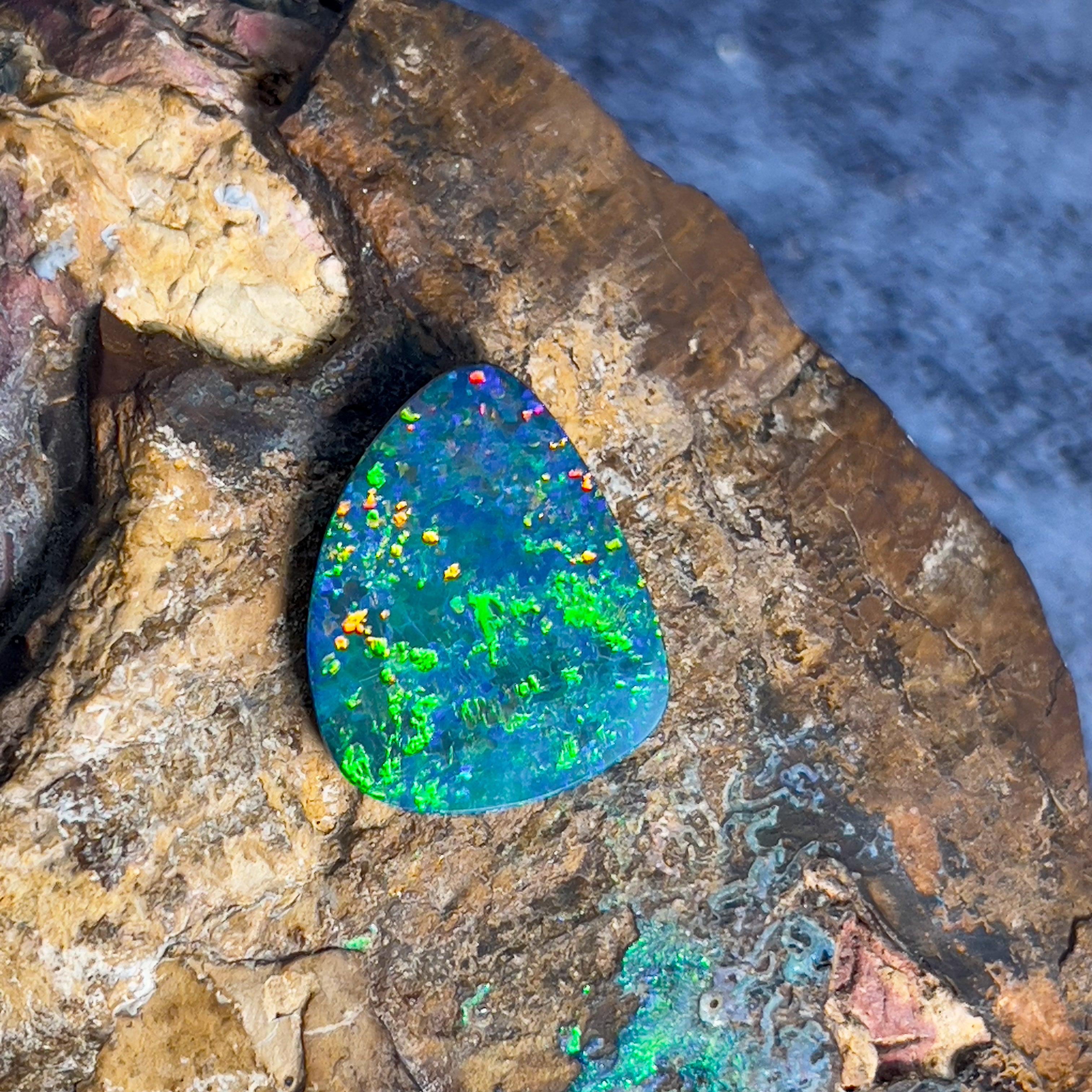 Loose large Opal doublet 10.76ct - Masterpiece Jewellery Opal & Gems Sydney Australia | Online Shop