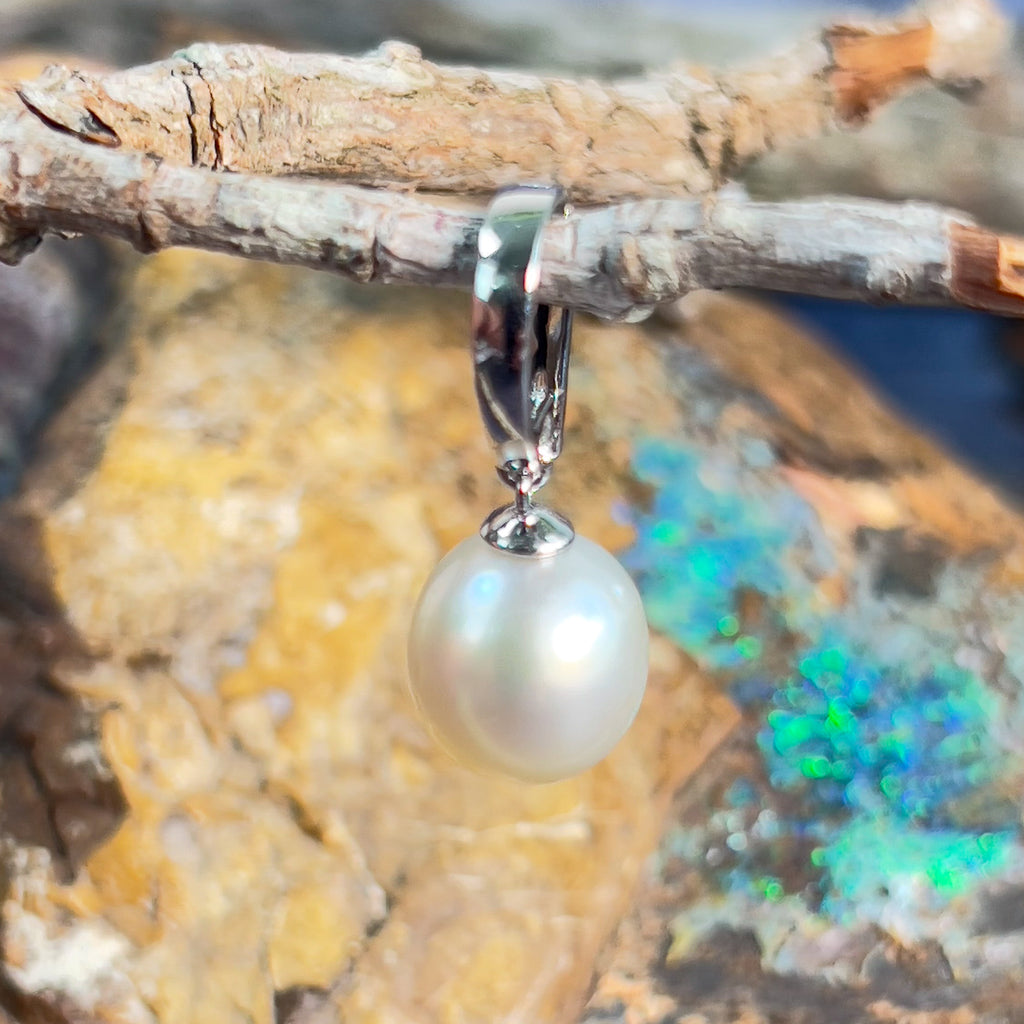 8-9mm South Sea Pearl pendant on silver bail loop - Masterpiece Jewellery Opal & Gems Sydney Australia | Online Shop