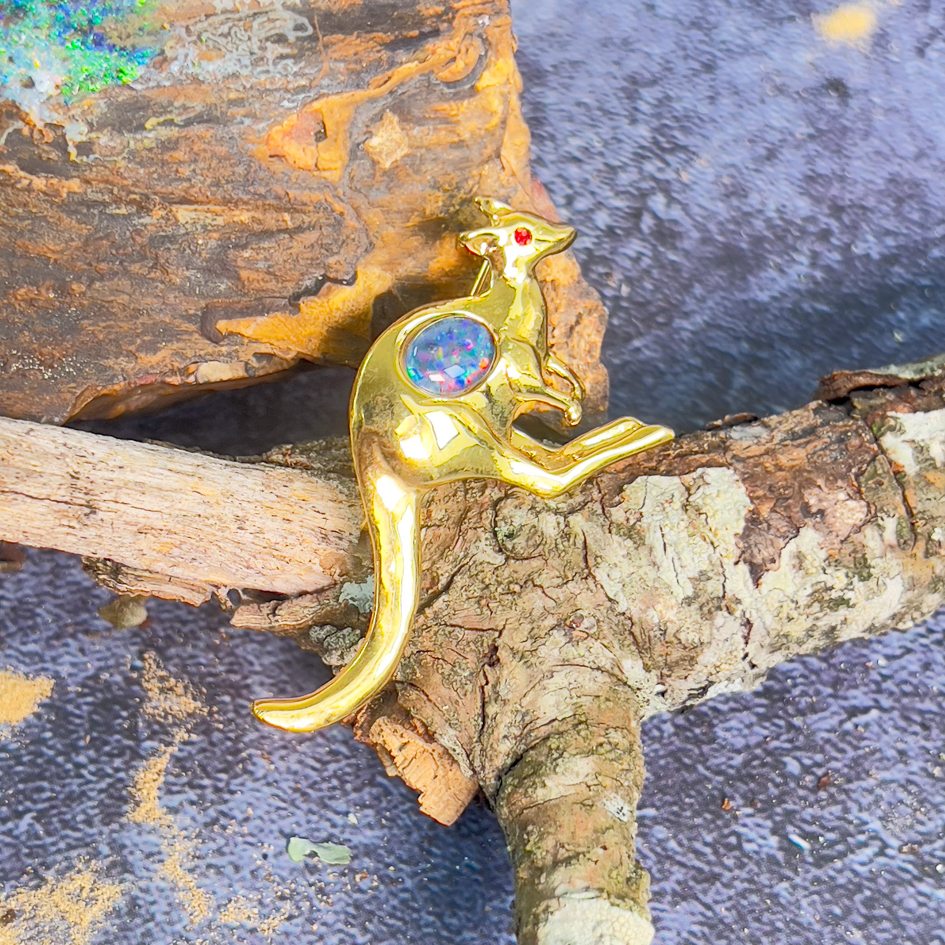 Gold Plated Kangaroo Brooch with one Opal triplet - Masterpiece Jewellery Opal & Gems Sydney Australia | Online Shop