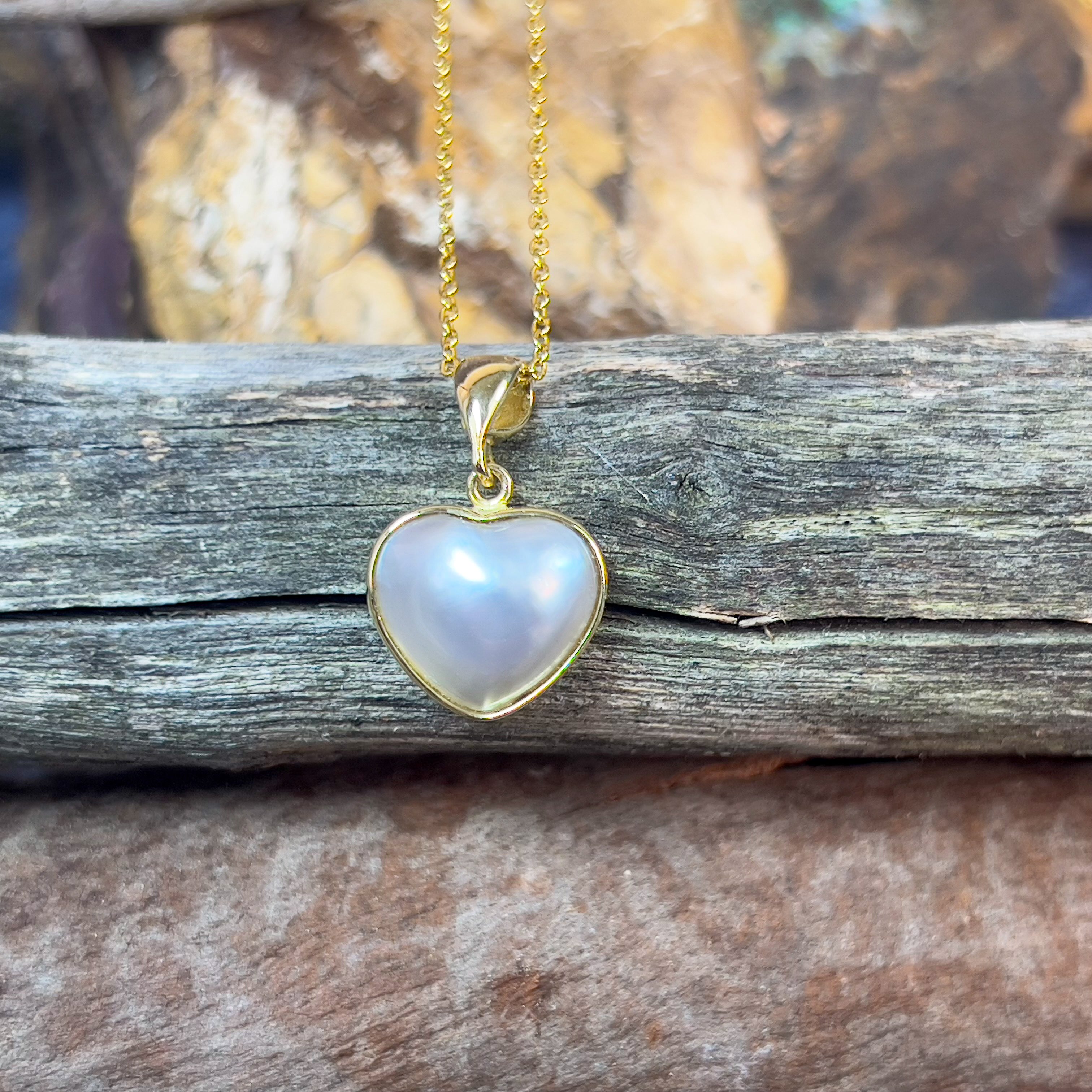 18kt Yellow Gold Heart shape Mabe pearl pendant - Masterpiece Jewellery Opal & Gems Sydney Australia | Online Shop
