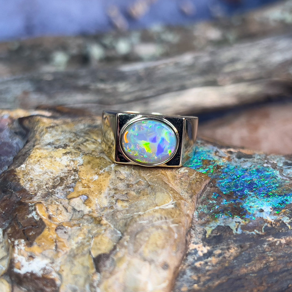 9kt Yellow Gold signet ring with one Black Crystal 2.93ct - Masterpiece Jewellery Opal & Gems Sydney Australia | Online Shop