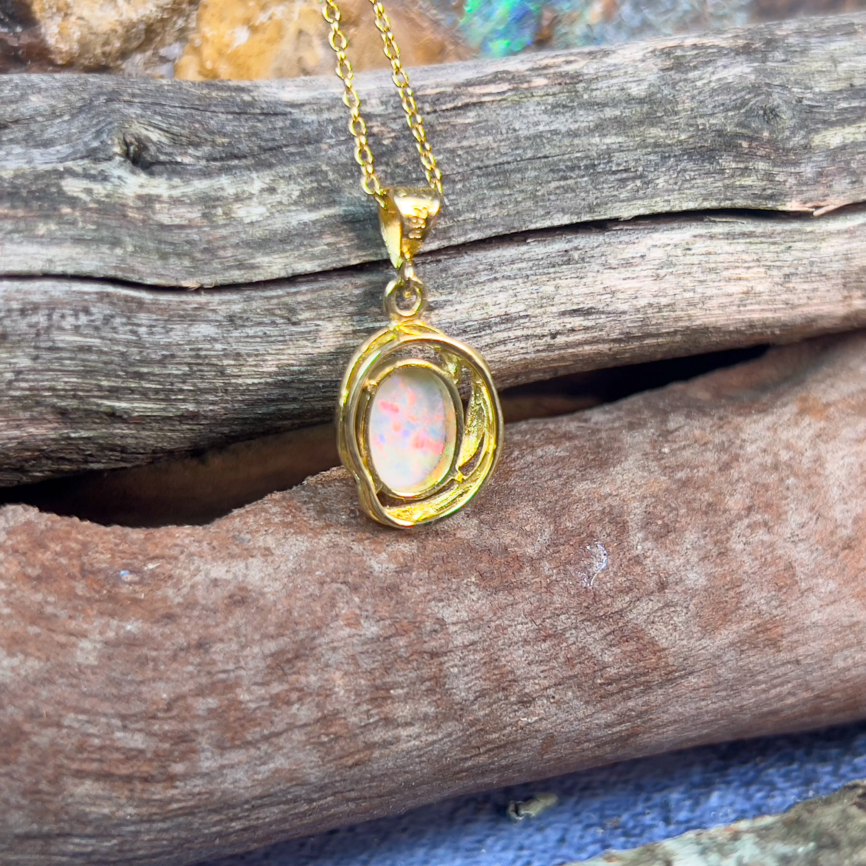 18kt Yellow Gold Light Opal red colour pendant - Masterpiece Jewellery Opal & Gems Sydney Australia | Online Shop