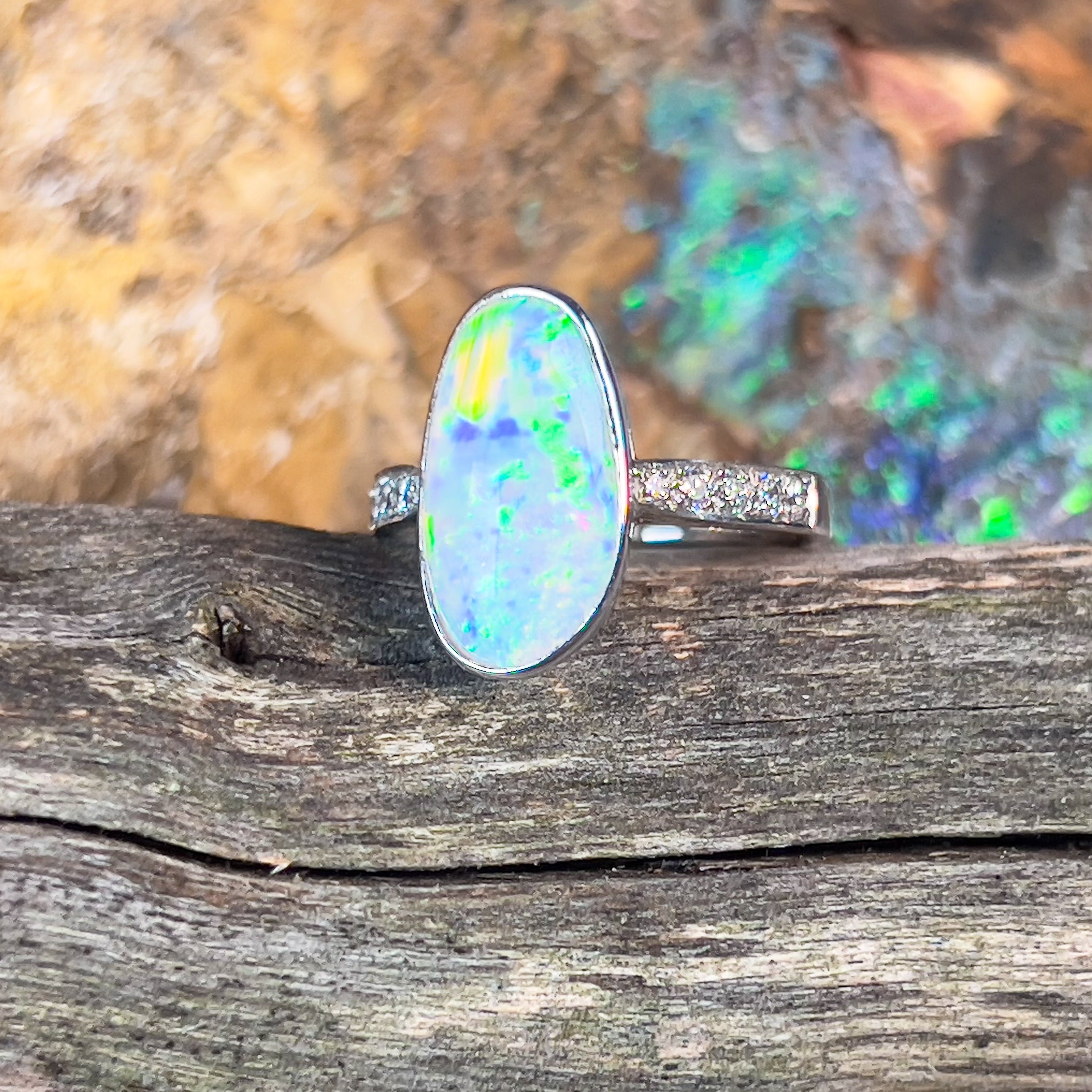 18kt White Gold Crystal Opal 2.01ct and 0.18ct Diamonds ring - Masterpiece Jewellery Opal & Gems Sydney Australia | Online Shop