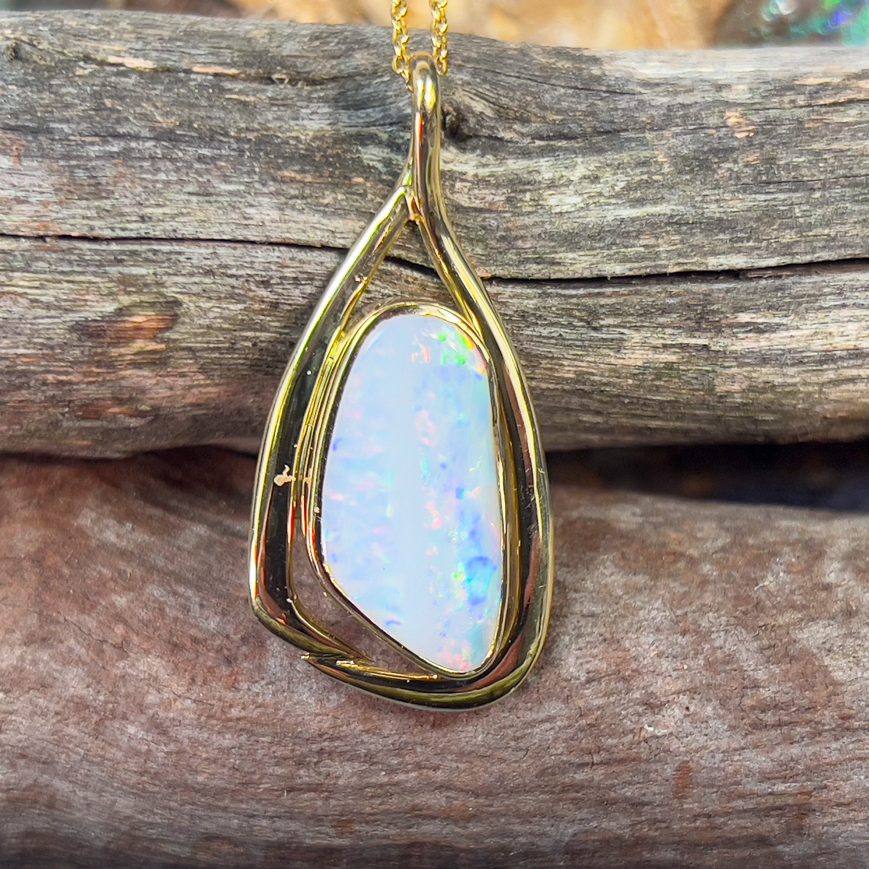 18kt Yellow Gold White Opal 6.12ct pendant - Masterpiece Jewellery Opal & Gems Sydney Australia | Online Shop