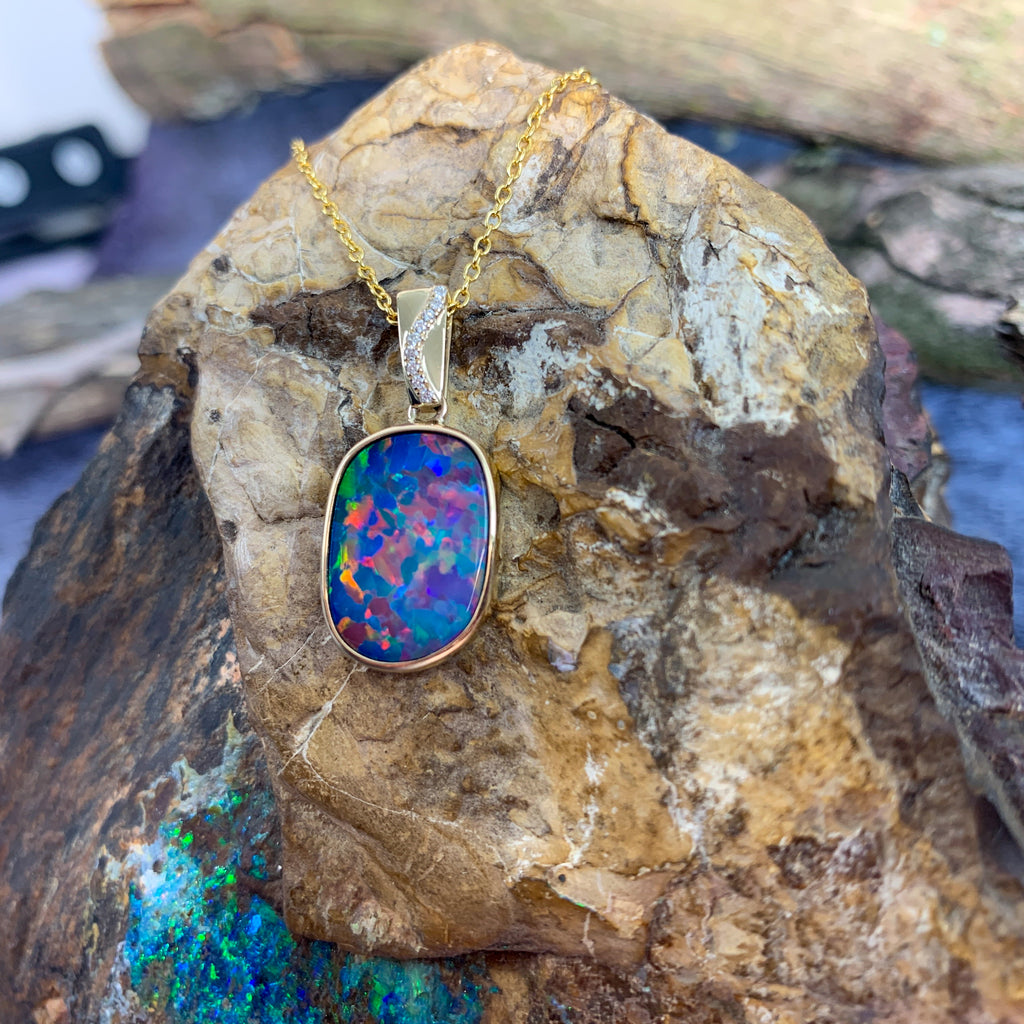 14kt Yellow Gold Opal doublet square shape pendant - Masterpiece Jewellery Opal & Gems Sydney Australia | Online Shop