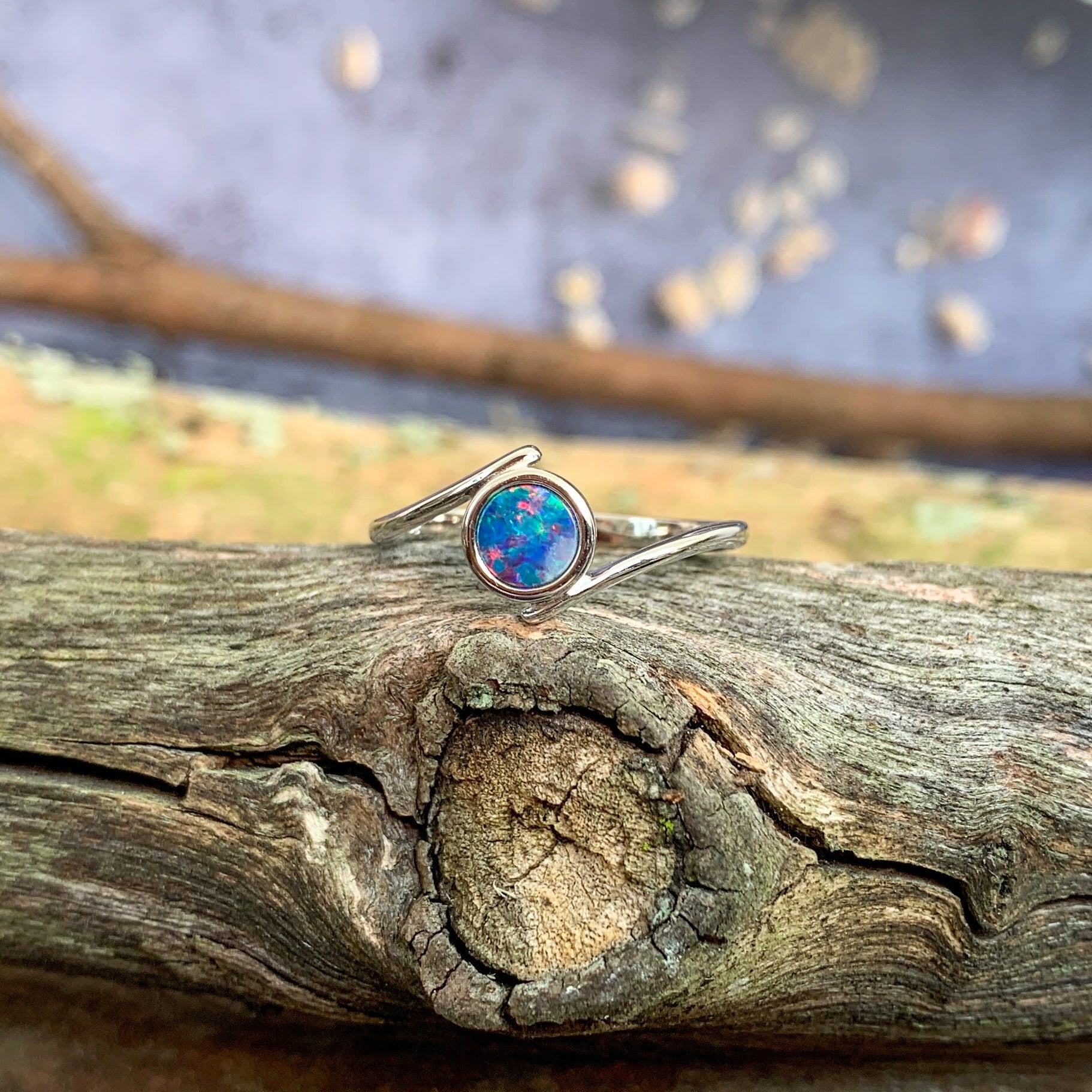 Sterling Silver 5mm Opal doublet split shank ring - Masterpiece Jewellery Opal & Gems Sydney Australia | Online Shop