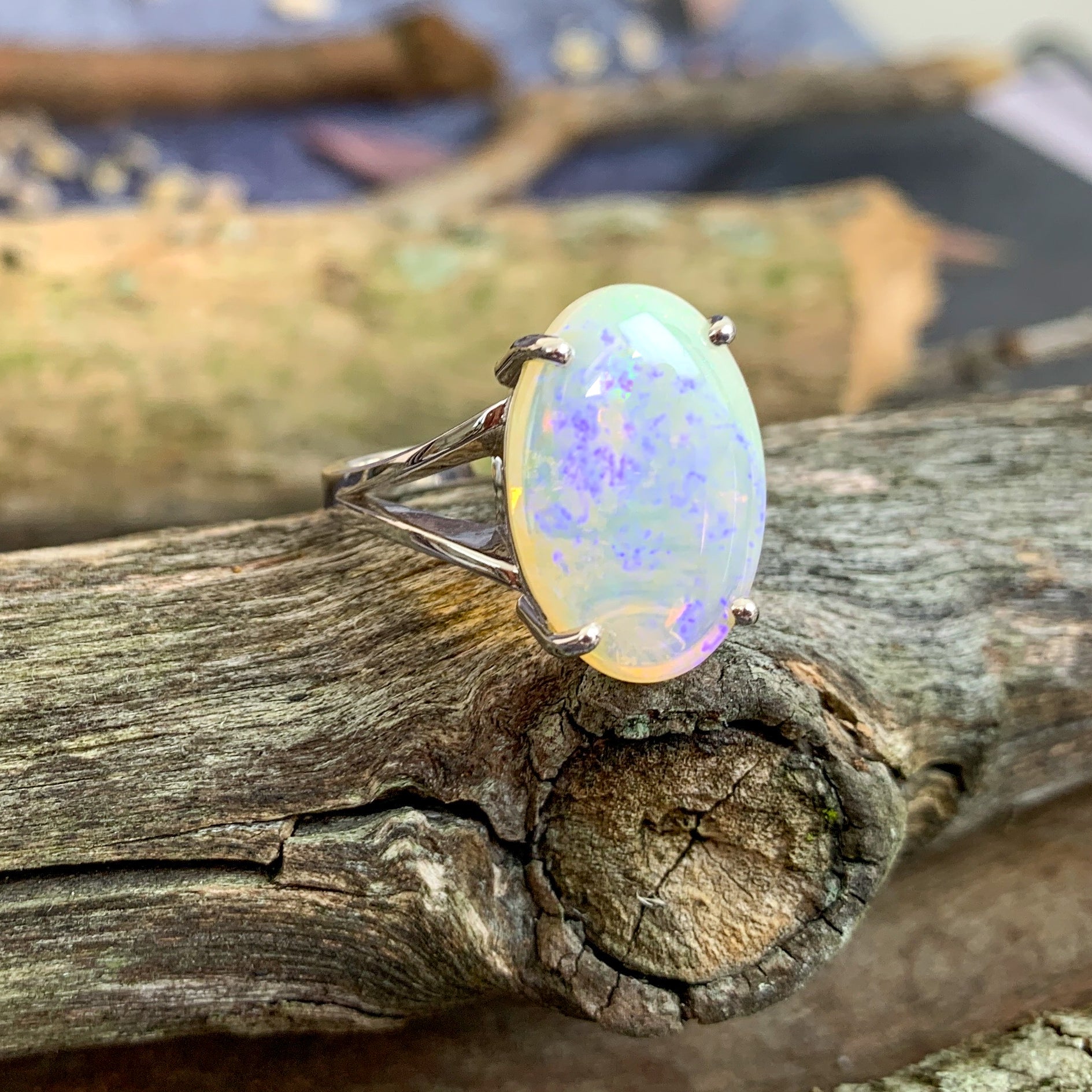 9kt White Gold split shank solitaire ring with 4.8ct Light Opal - Masterpiece Jewellery Opal & Gems Sydney Australia | Online Shop