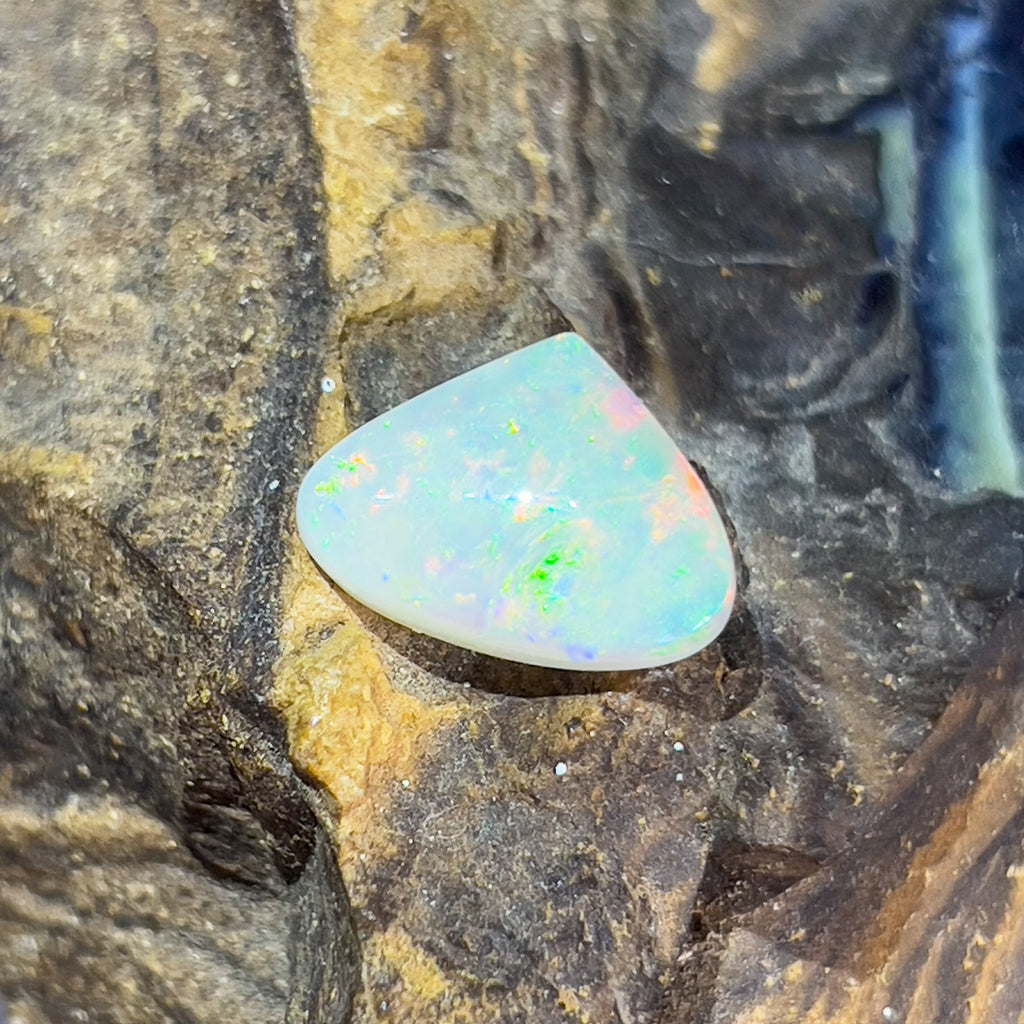 Triangular shape Light Opal 4.05ct - Masterpiece Jewellery Opal & Gems Sydney Australia | Online Shop