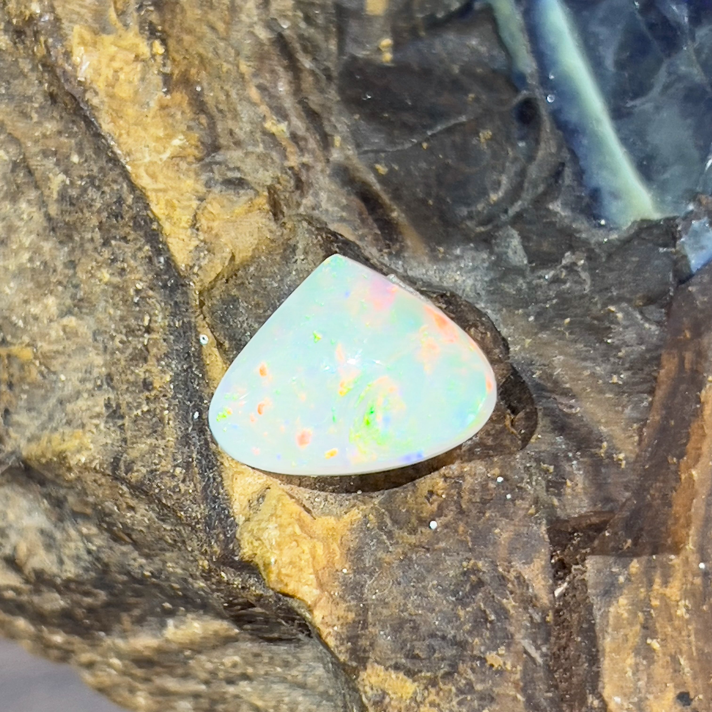 Triangular shape Light Opal 4.05ct - Masterpiece Jewellery Opal & Gems Sydney Australia | Online Shop