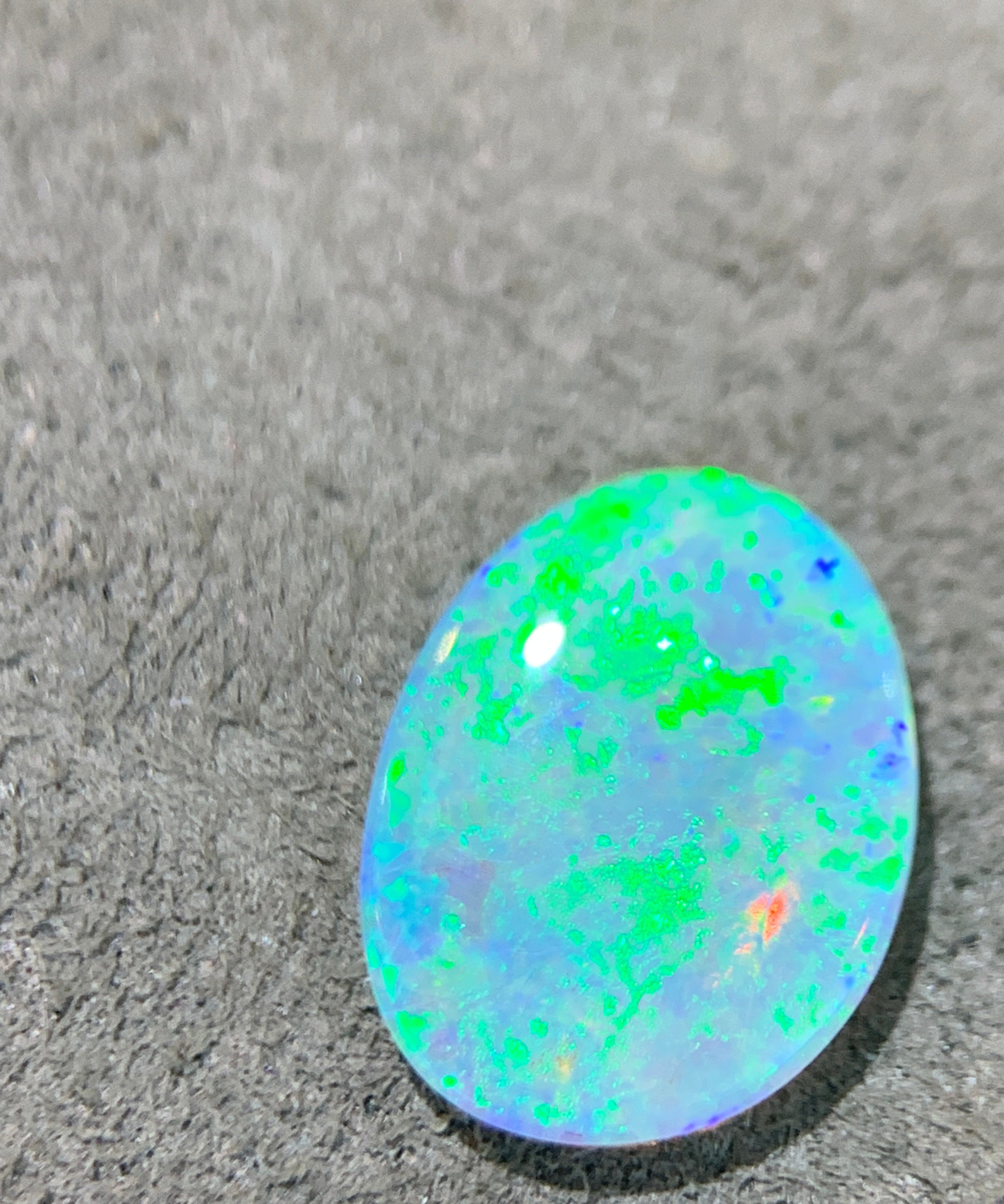 Crystal Opal Oval shape 0.82ct - Masterpiece Jewellery Opal & Gems Sydney Australia | Online Shop