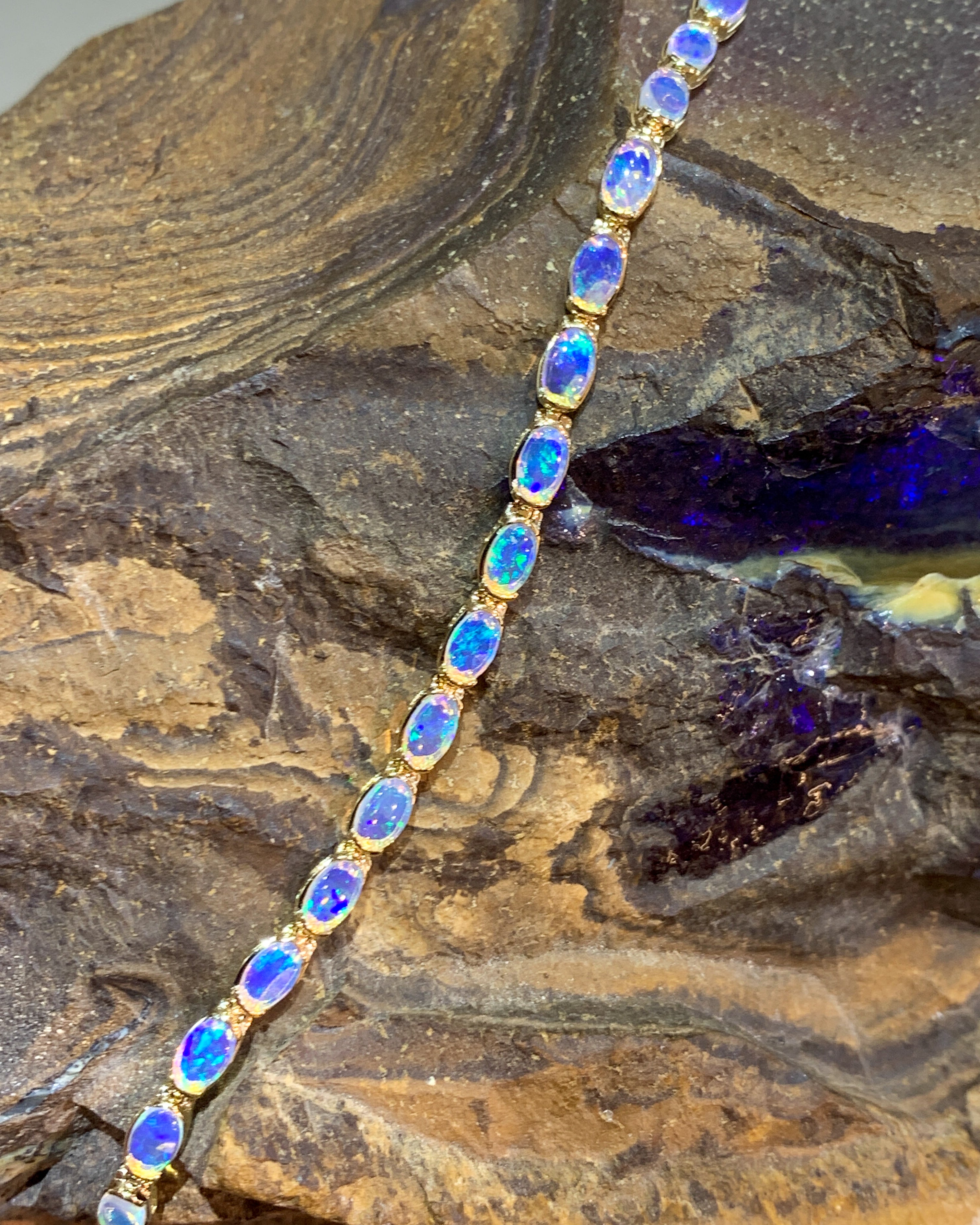14kt Yellow Gold Opal bracelet - Masterpiece Jewellery Opal & Gems Sydney Australia | Online Shop