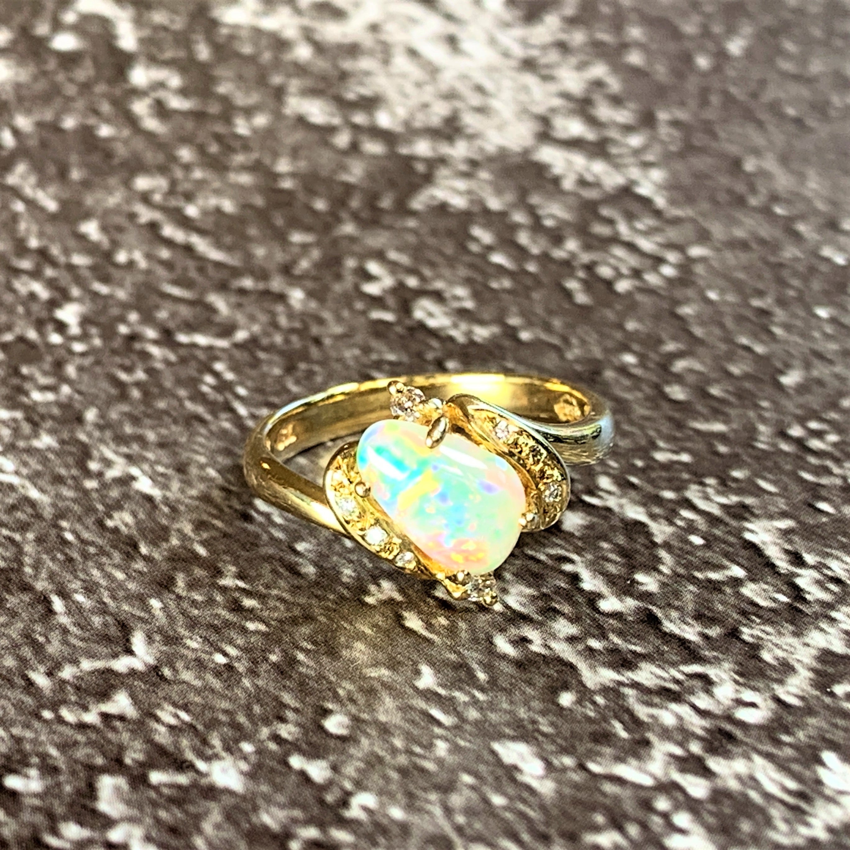 18kt Yellow Gold Fire Opal 0.82ct and Diamond 0.08ct ring - Masterpiece Jewellery Opal & Gems Sydney Australia | Online Shop