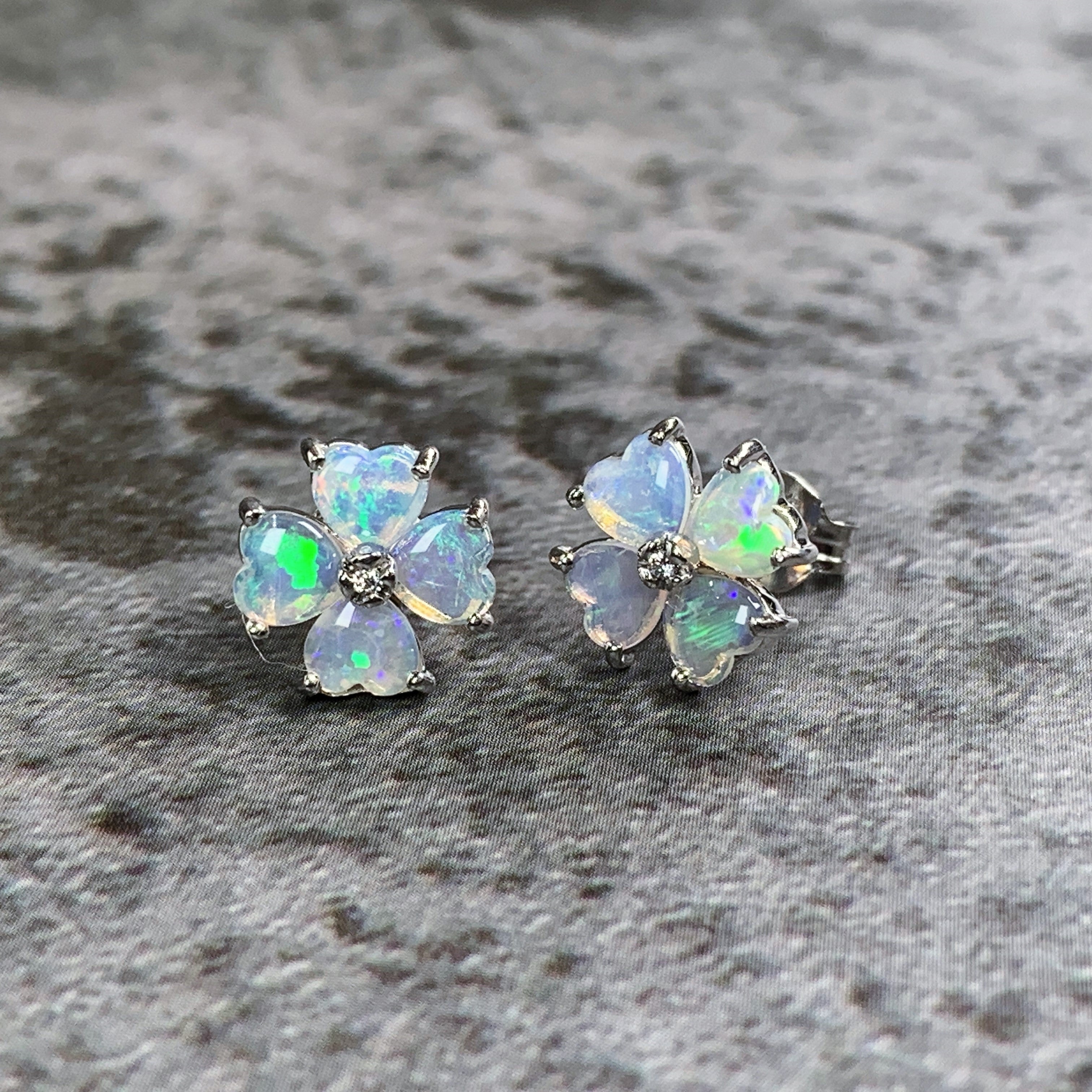 Flower opal earrings hotsell