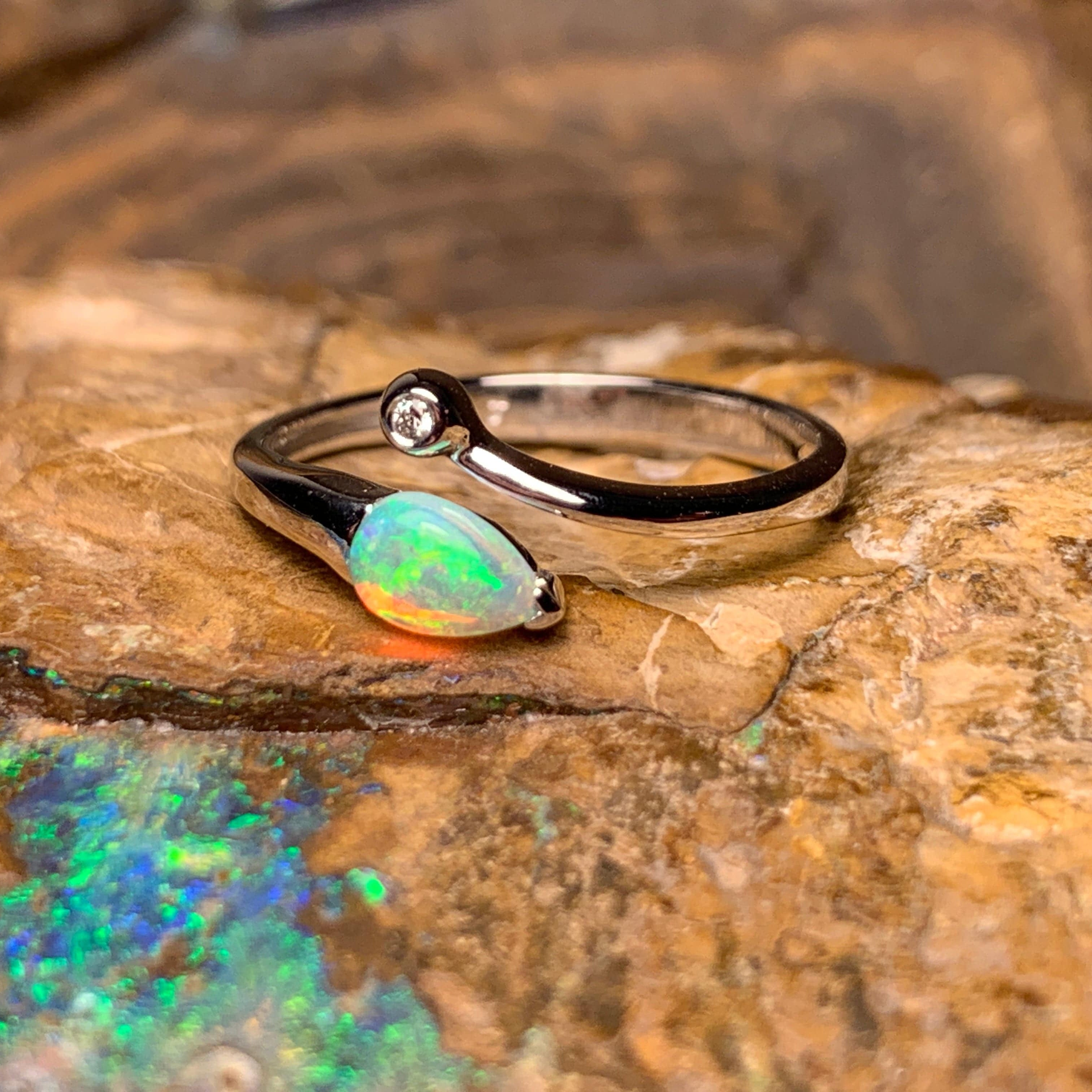 14kt White Gold Opal ring - Masterpiece Jewellery Opal & Gems Sydney Australia | Online Shop