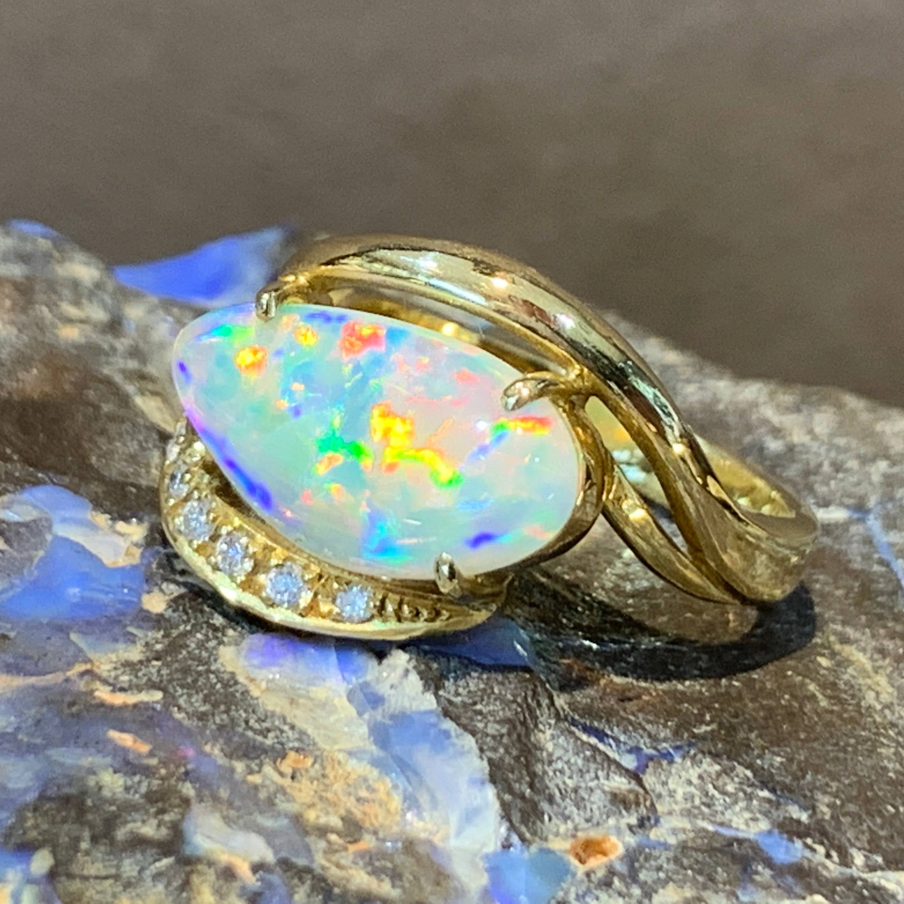 18KT YELLOW GOLD OPAL AND DIAMOND RING - Masterpiece Jewellery Opal & Gems Sydney Australia | Online Shop