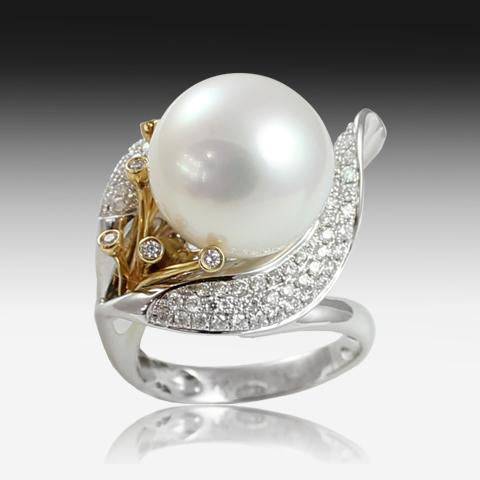 18KT TWO TONE GOLD RING WITH SOUTH SEA PEARL AND DIAMONDS - Masterpiece Jewellery Opal & Gems Sydney Australia | Online Shop