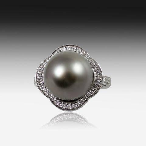 18KT WHITE GOLD BLACK PEARL AND DIAMOND RING - Masterpiece Jewellery Opal & Gems Sydney Australia | Online Shop